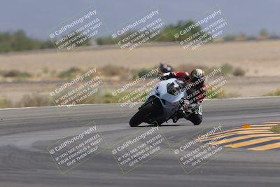 media/Sep-30-2023-SoCal Trackdays (Sat) [[636657bffb]]/Turn 15 (1120am)/